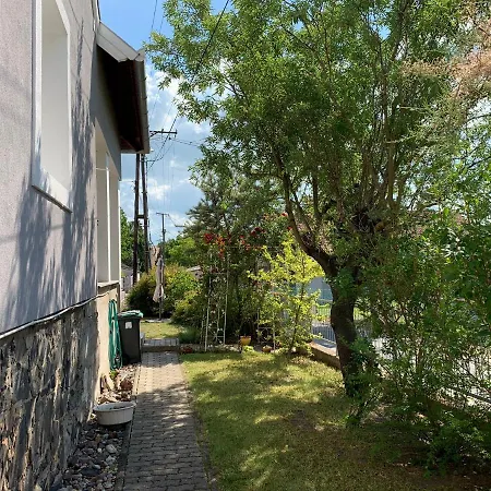 Greenapple Apartman Badacsony Holiday home Badacsonytordemic