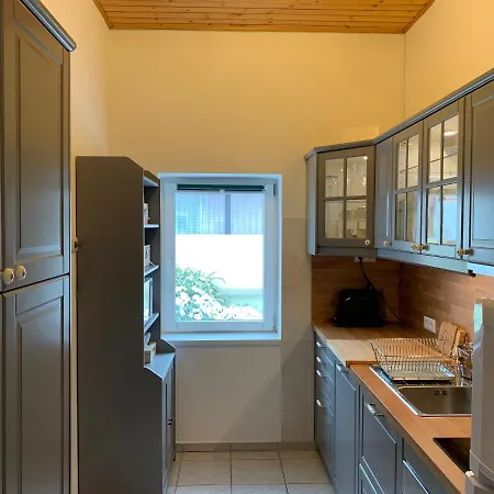 Greenapple Apartman Badacsony Holiday home *