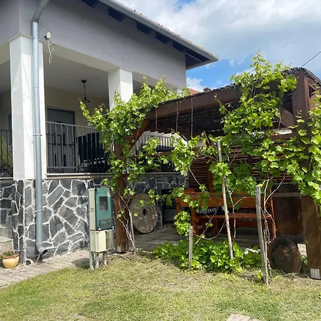 Greenapple Apartman Badacsony Badacsonytordemic
